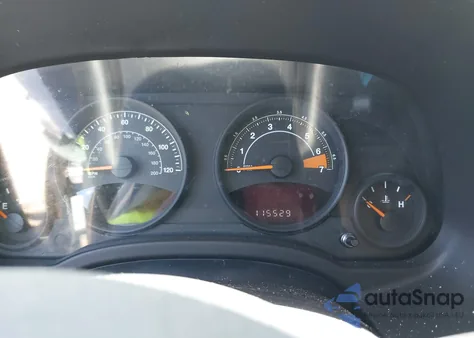 2014 Jeep Patriot Latitude z USA, uszkodzony, nr VIN 1C4NJRFBXED846569